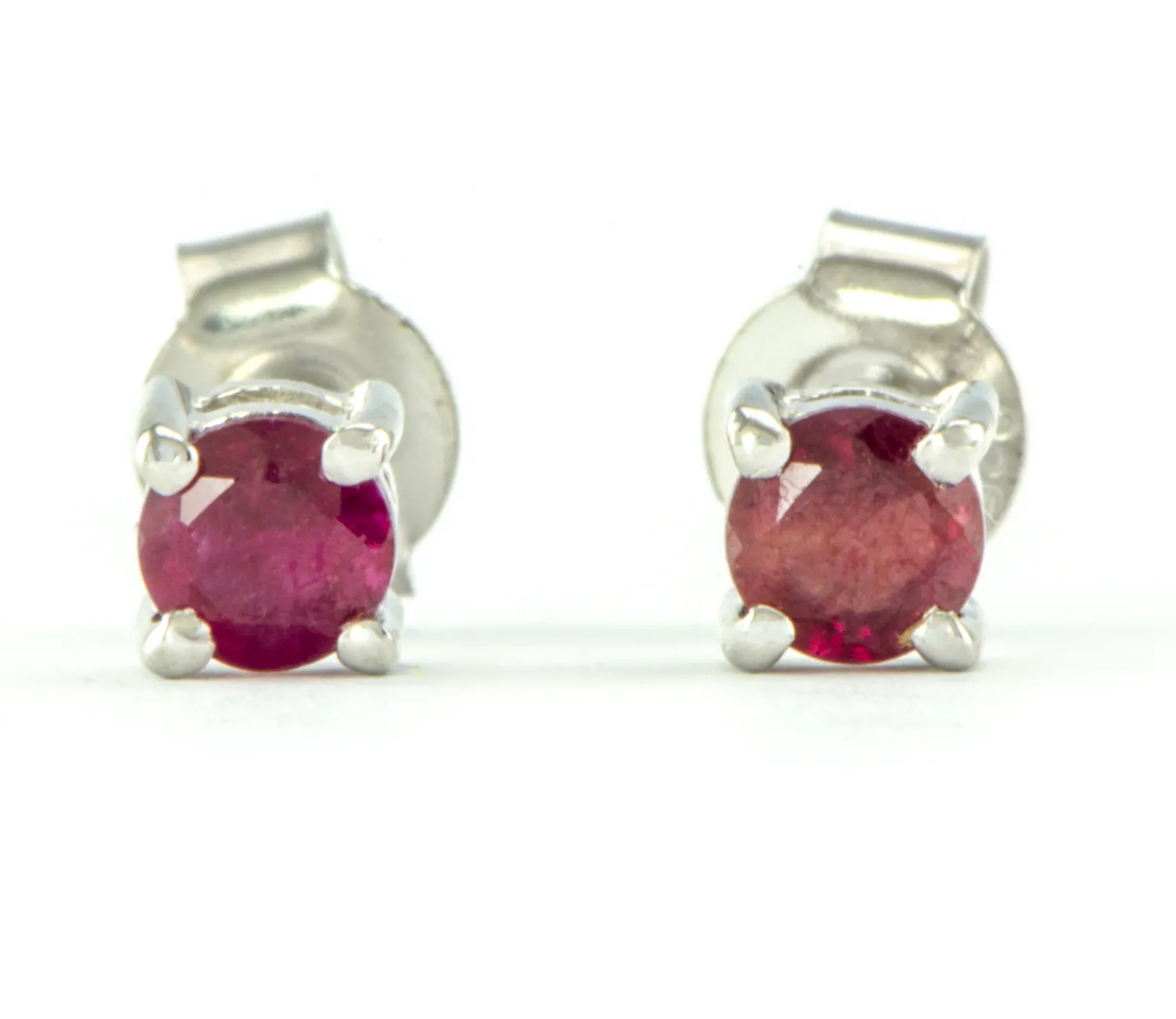 Сребърни обици с Рубин